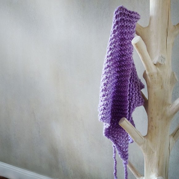 Loopy Mango Chunky Shawl in Lilac - Picture 5 of 5